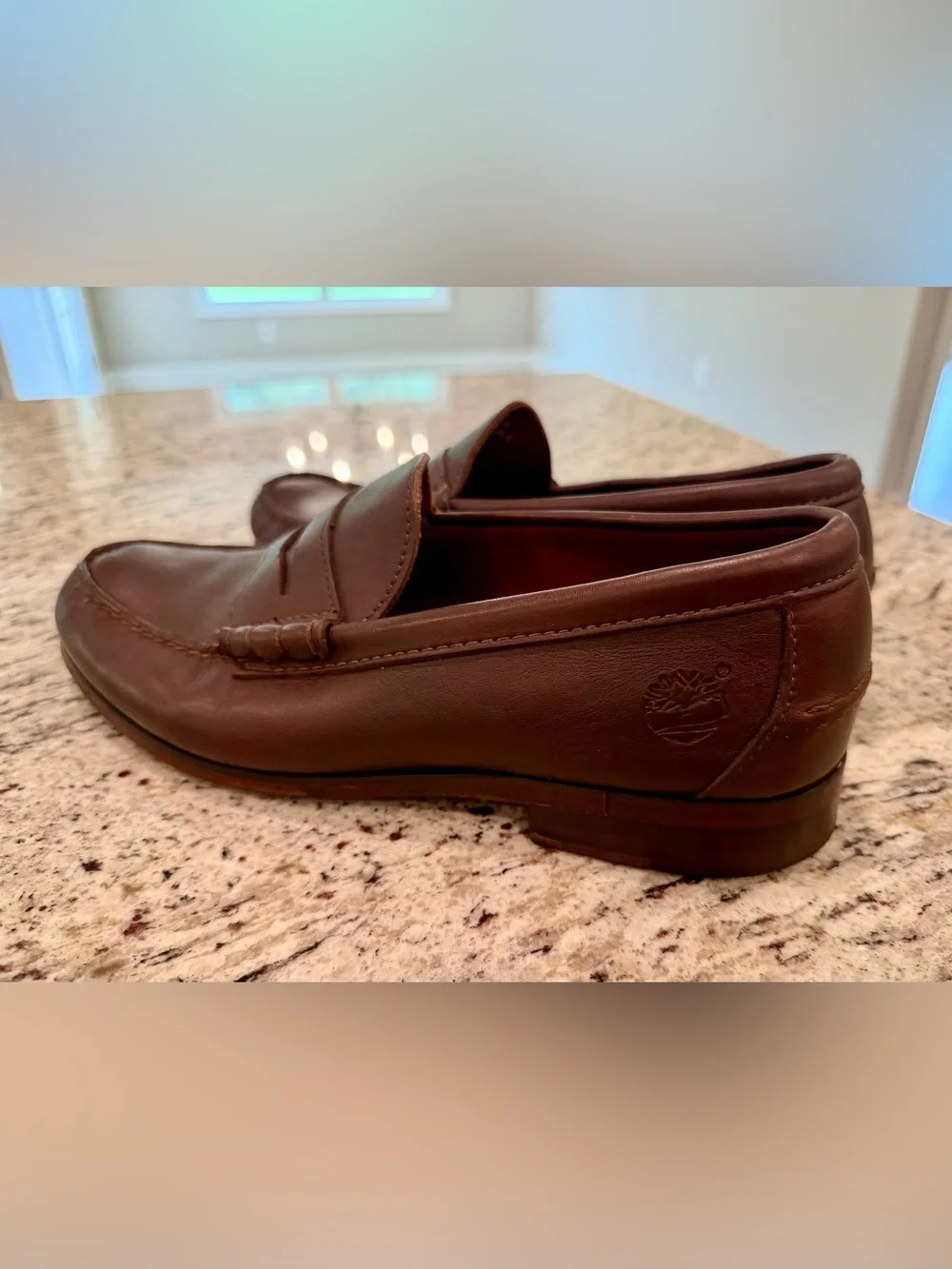 Vtg 90s Timberland Men's Burgundy Leather Penny Loafers in size 8.5 W Wide